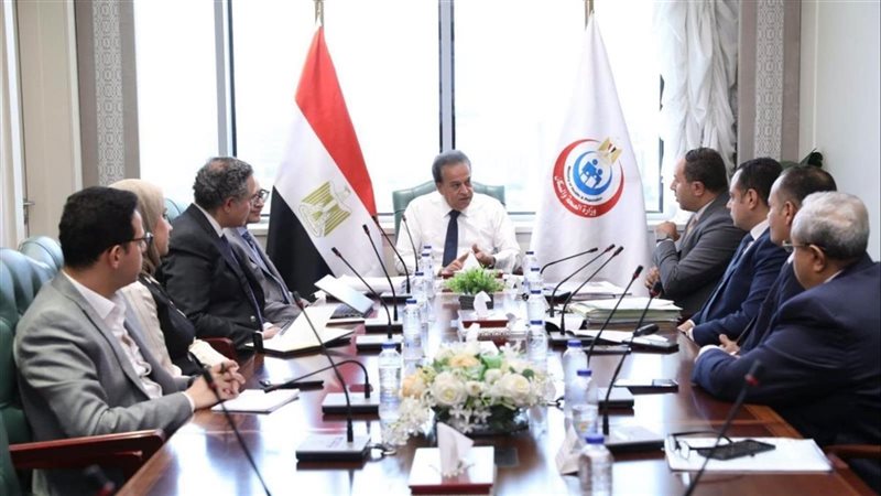 وزير الصحة خلال اللقاء