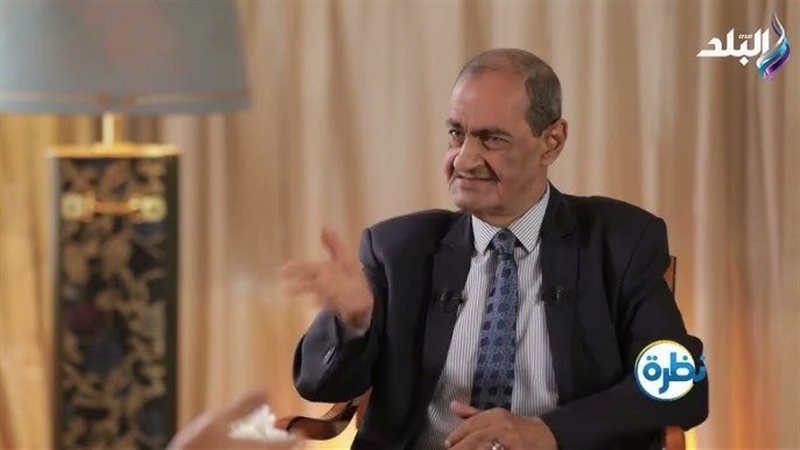 الكاتب الصحفي أسامة