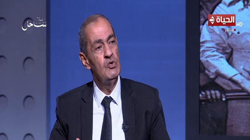  الكاتب الصحفي أسامة