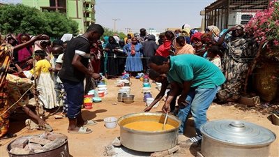 مسؤول أممي: ندعم السودانيين بالغذاء.. ونبذل جهودا لاستقرار الأوضاع|فيديو