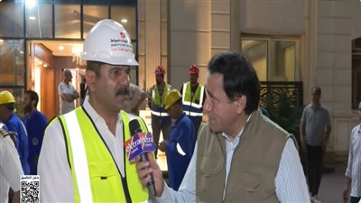كواليس مثيرة.. عبداللطيف: 4 قاطرات أنقذت ميناء دمياط من كارثة|فيديو