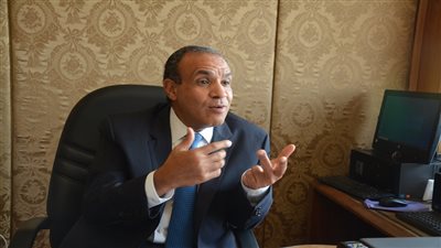 وداعًا للطوابير.. عبدالعاطي: 40 مكاتب التصديقات.. وسيارات رقمية للخدمة|فيديو