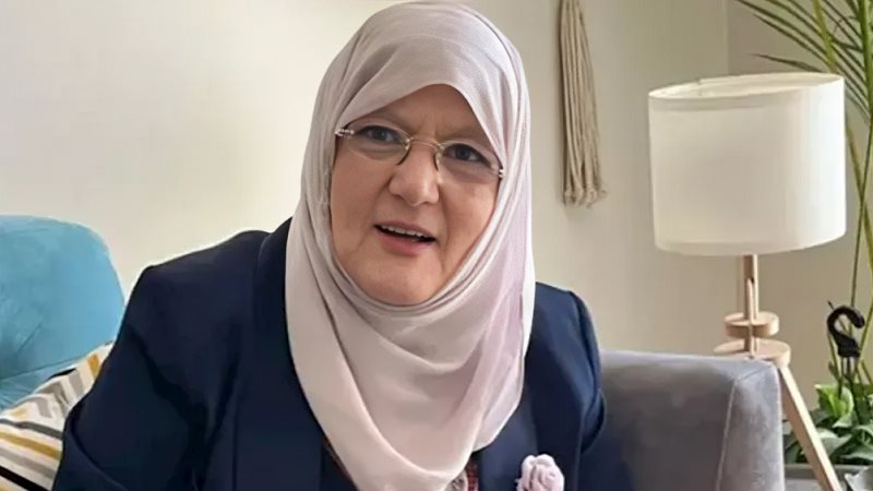 الفنانة المعتزلة
