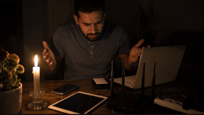 انقطاع الكهرباء في