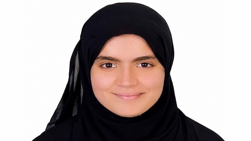 الطالبة خديجة محمد
