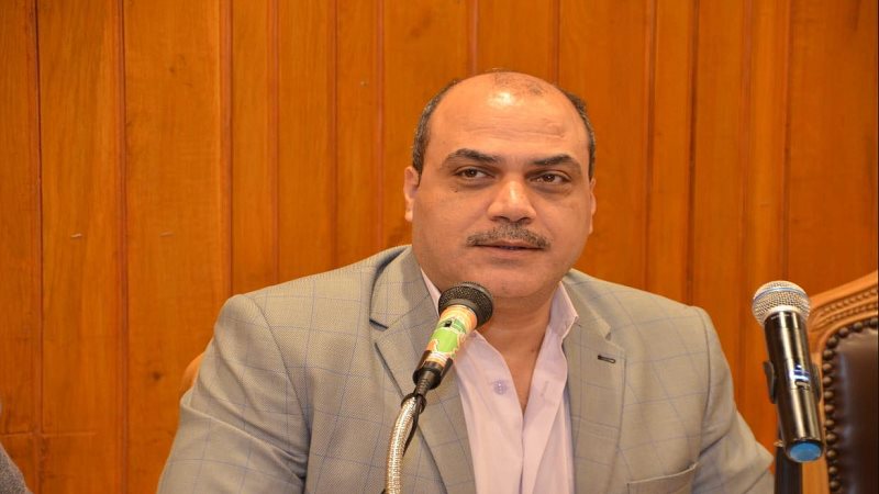  الدكتور محمد الباز