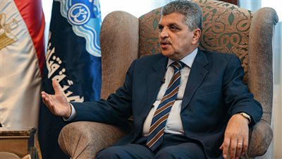 أسامة ربيع: المشروع الاستراتيجي رفع العبور من 42 إلى 80 سفينة يوميًا|فيديو