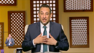 الداعية الإسلامي: القرآن يكشف خطر النفاق والتنمر على المجتمع|فيديو