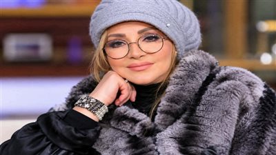 شهيرة تكشف كواليس الأيام الأخيرة لمحمود ياسين: «كنت أخدمه بنفسي»