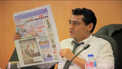 ضربة قانونية منتظرة.. «أيمن عبد المجيد» يكشف مصير منتحلي صفة صحفي|فيديو