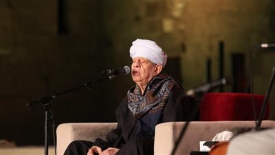 ياسين التهامي مع مريديه في رحاب العشق الإلهي بمهرجان القلعة
