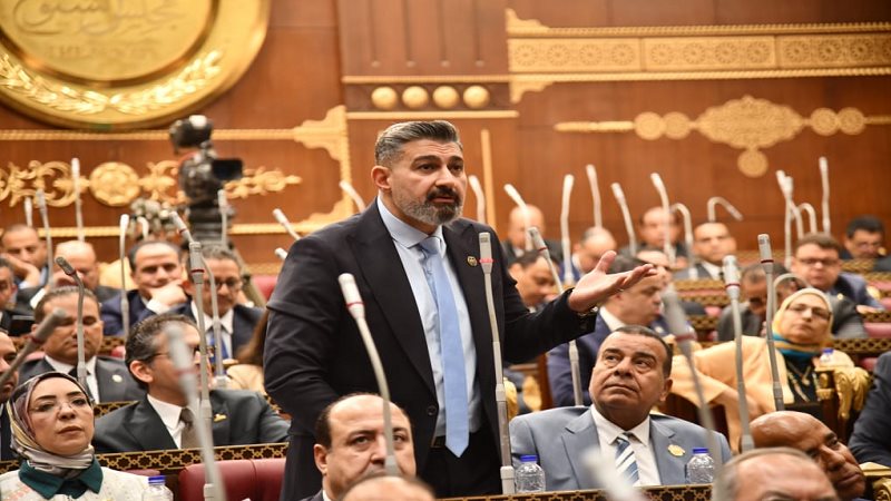 النائب ياسر جلال