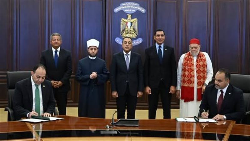 رئيس الوزراء خلال