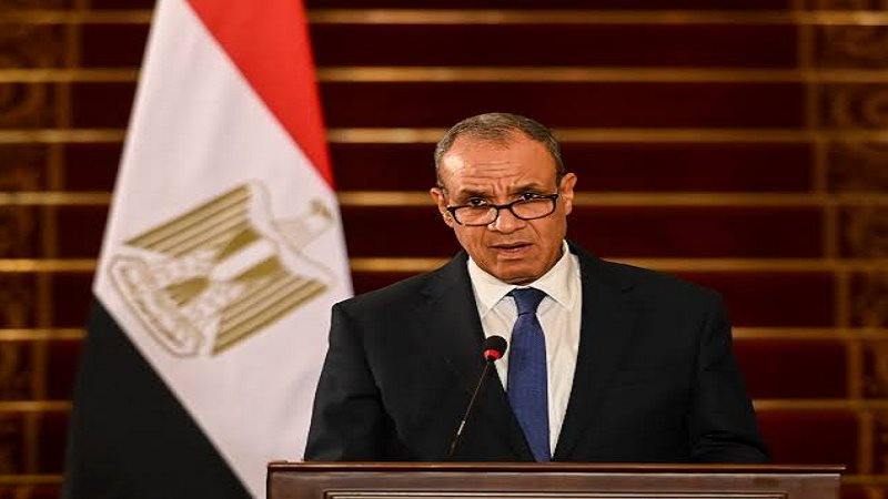 الدكتور بدر عبد العاطي